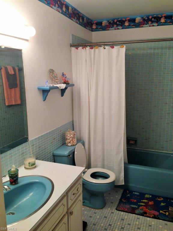 MYERLEE MANOR CONDO - Residential