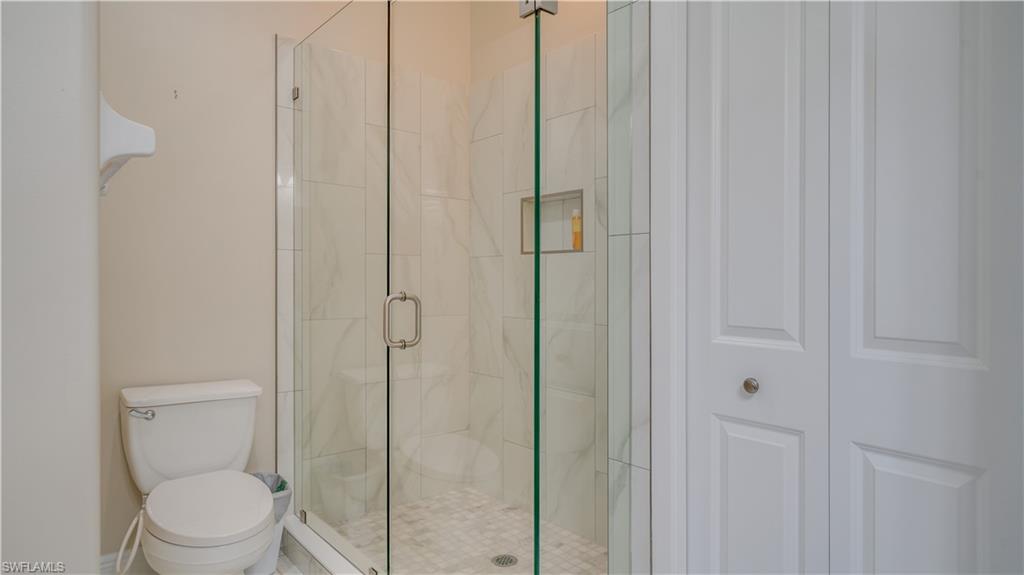 LEXINGTON COUNTRY CLUB - Residential Lease