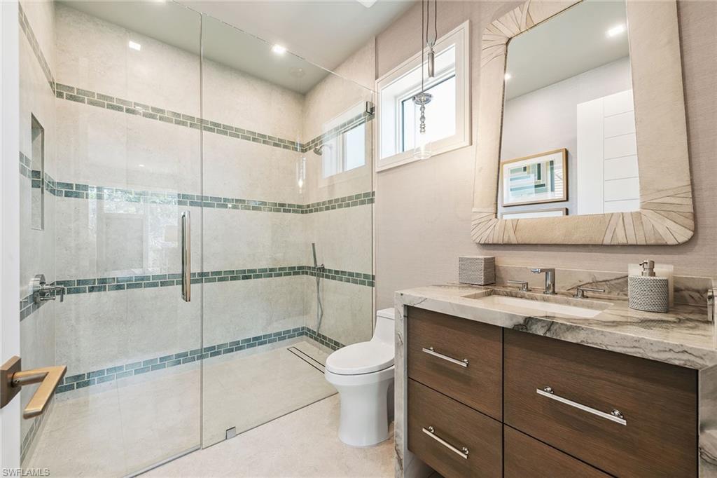 BAY COLONY SHORES - Residential