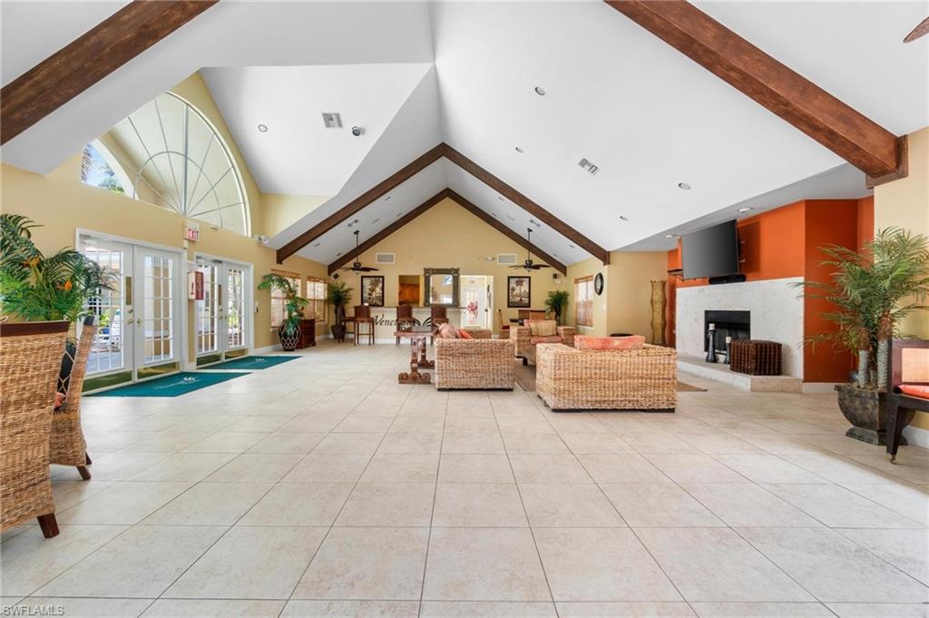 VENETIAN PALMS - Residential
