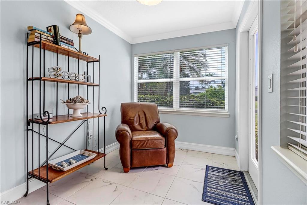 VENETIAN PALMS - Residential