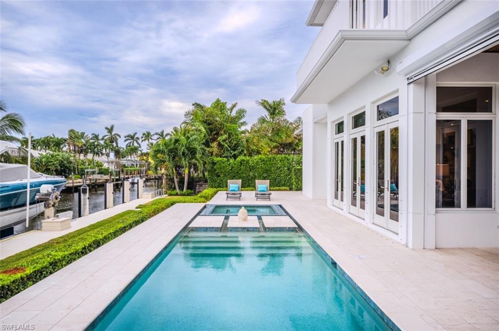 ROYAL HARBOR - Residential