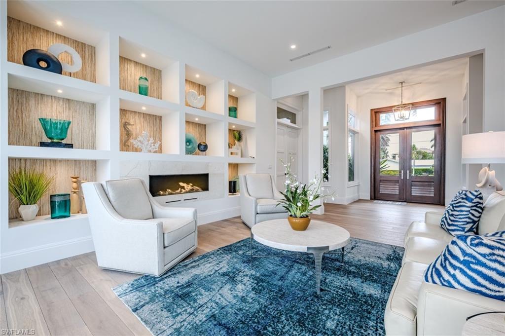 ROYAL HARBOR - Residential