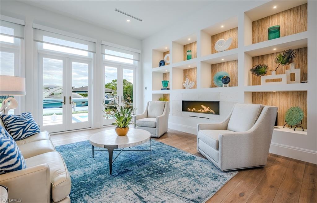 ROYAL HARBOR - Residential