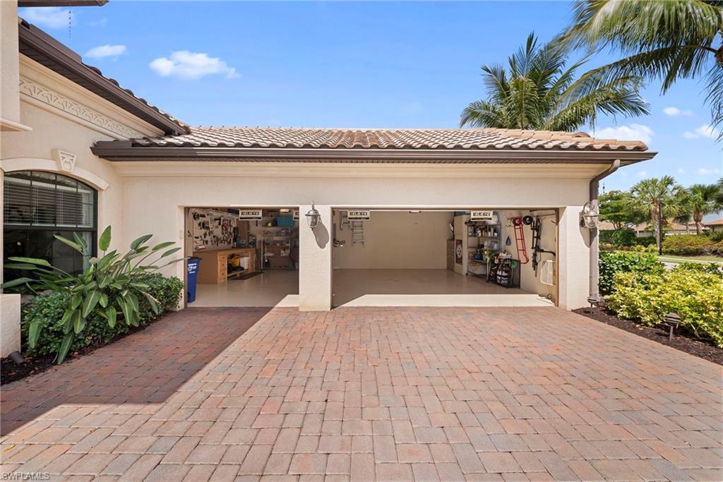 BONITA NATIONAL GOLF AND COUNTRY CLUB - Residential