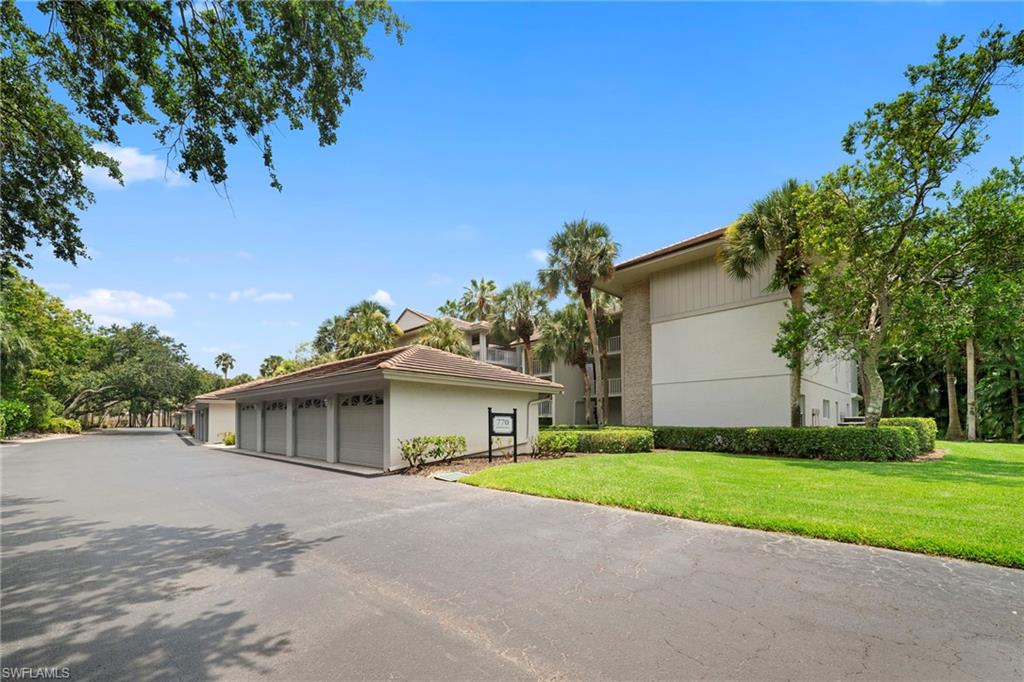 EAGLE CREEK COUNTRY CLUB - Residential