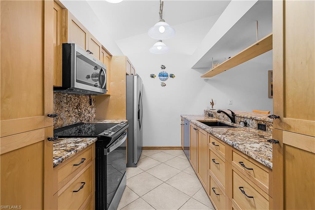 CAPTAINS HARBOR CONDO - Residential