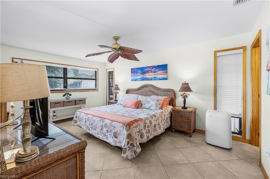 CAPTAINS HARBOR CONDO - Residential