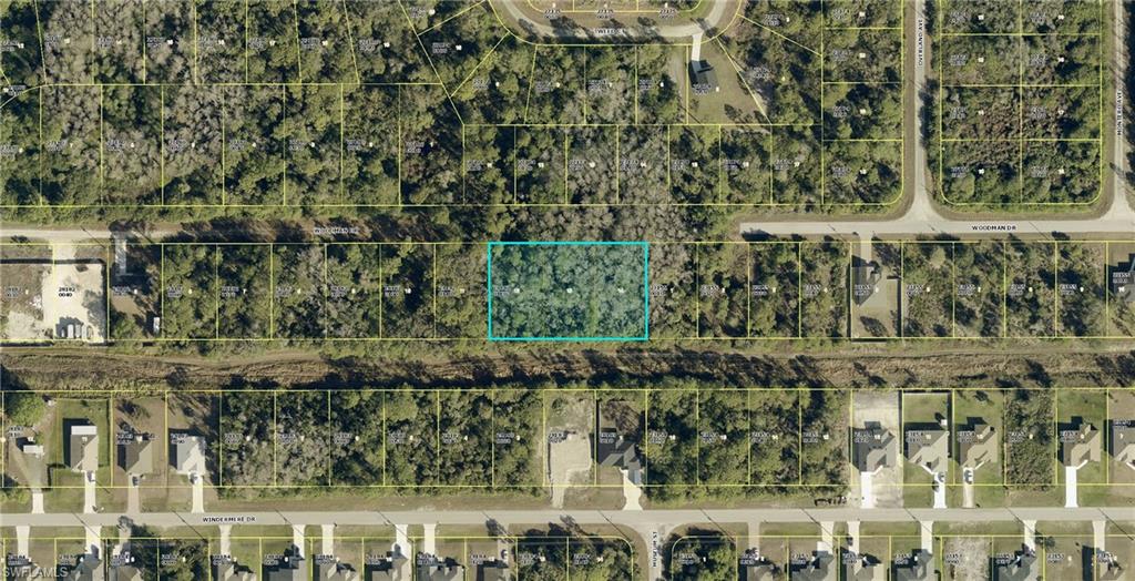 LEHIGH ACRES - Land