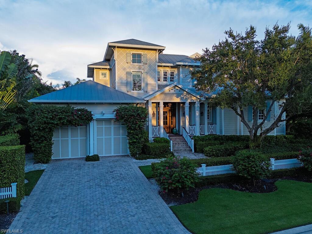 OLDE NAPLES - Residential