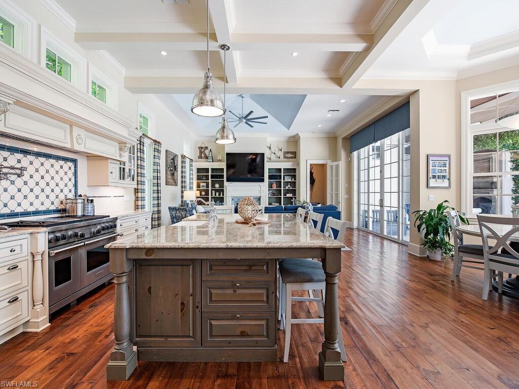 OLDE NAPLES - Residential