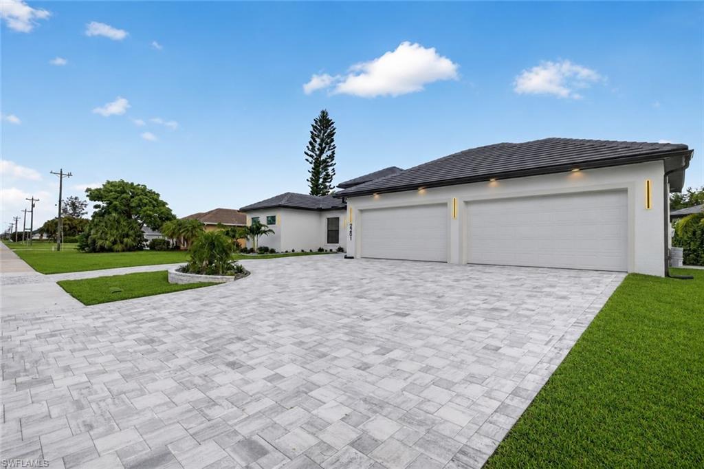 CAPE CORAL - Residential