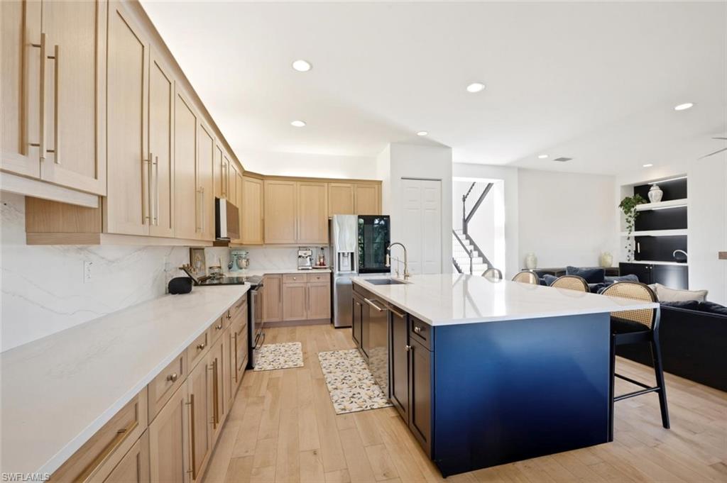 SATURNIA LAKES - Residential