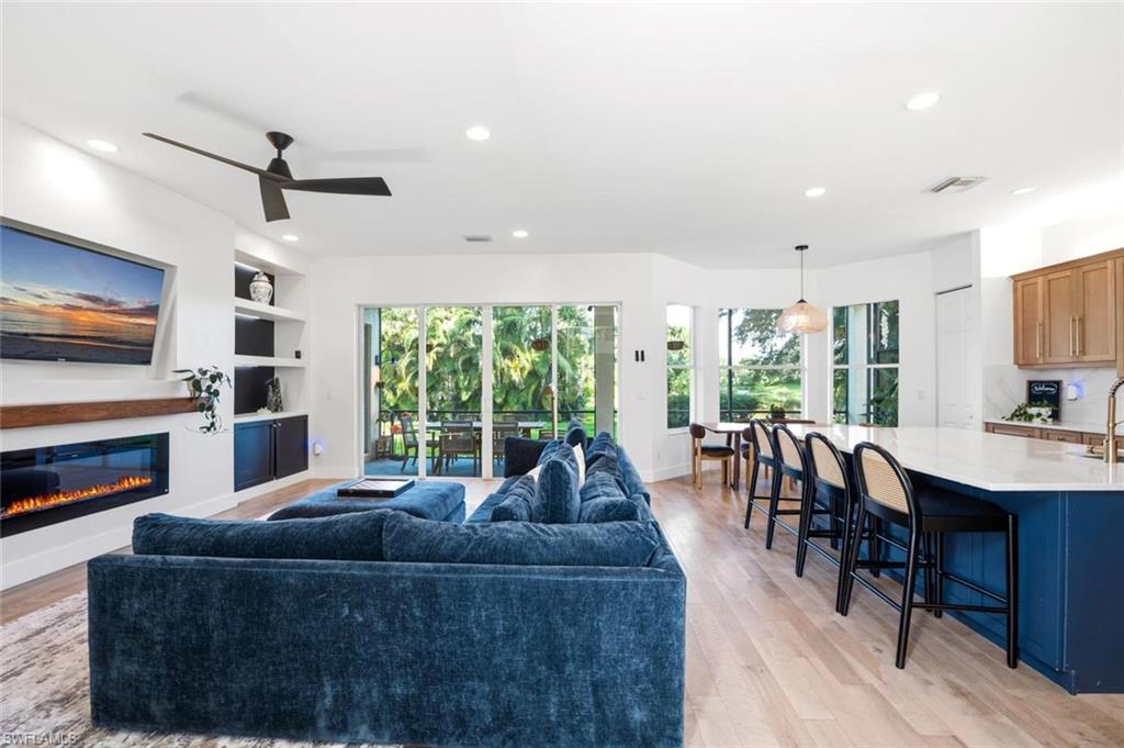 SATURNIA LAKES - Residential