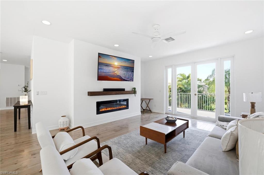 SATURNIA LAKES - Residential