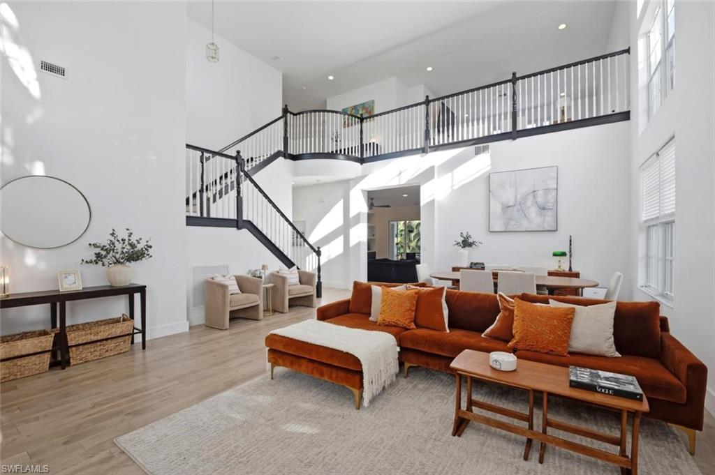 SATURNIA LAKES - Residential