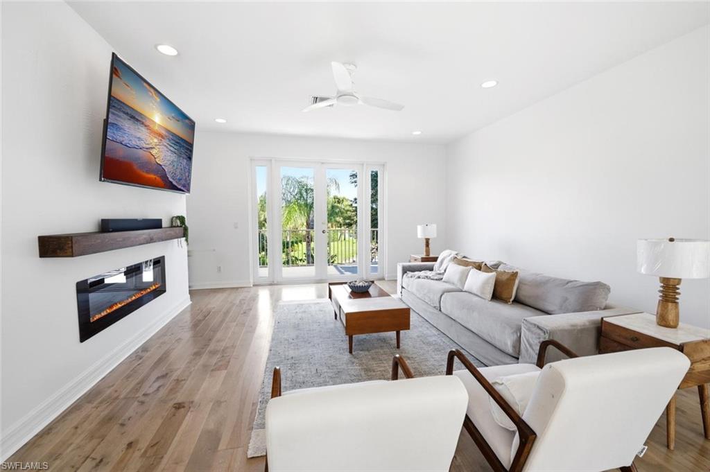 SATURNIA LAKES - Residential