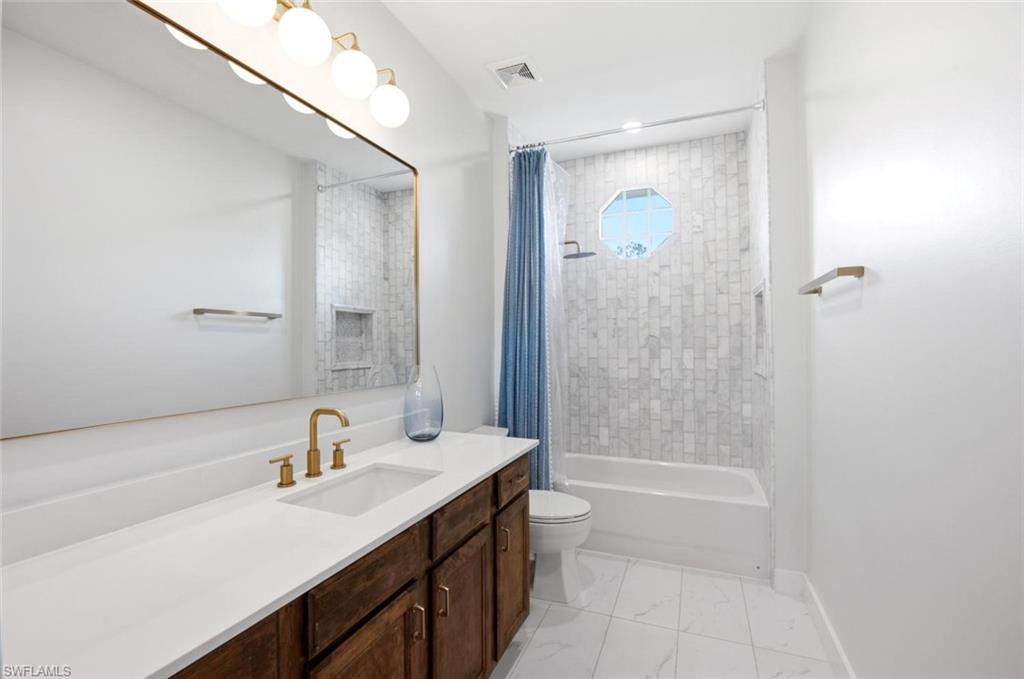 SATURNIA LAKES - Residential