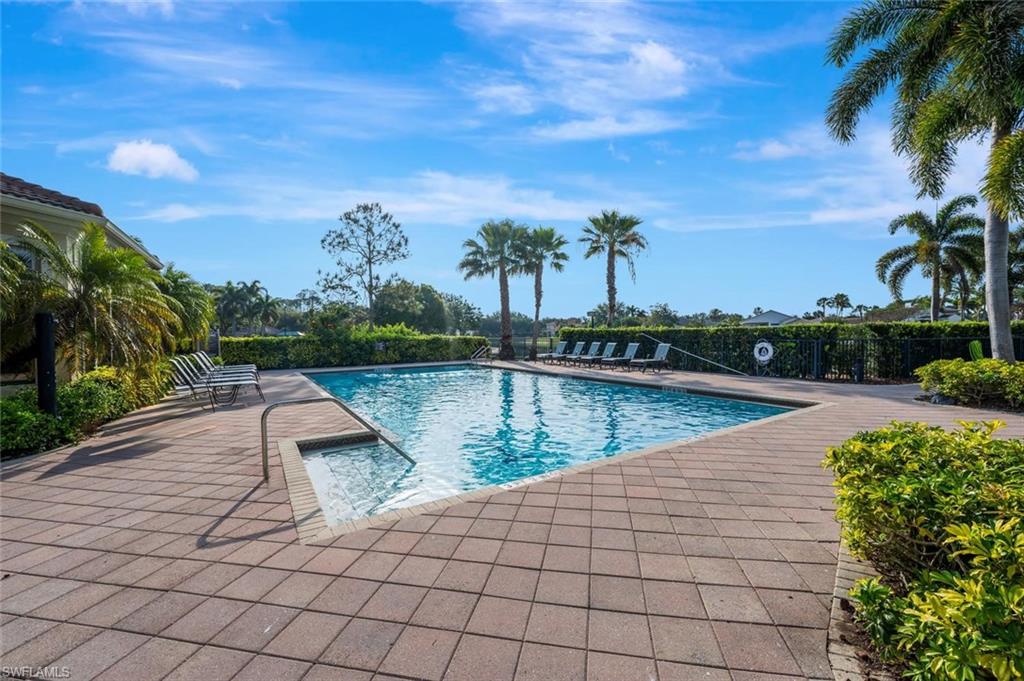 SATURNIA LAKES - Residential