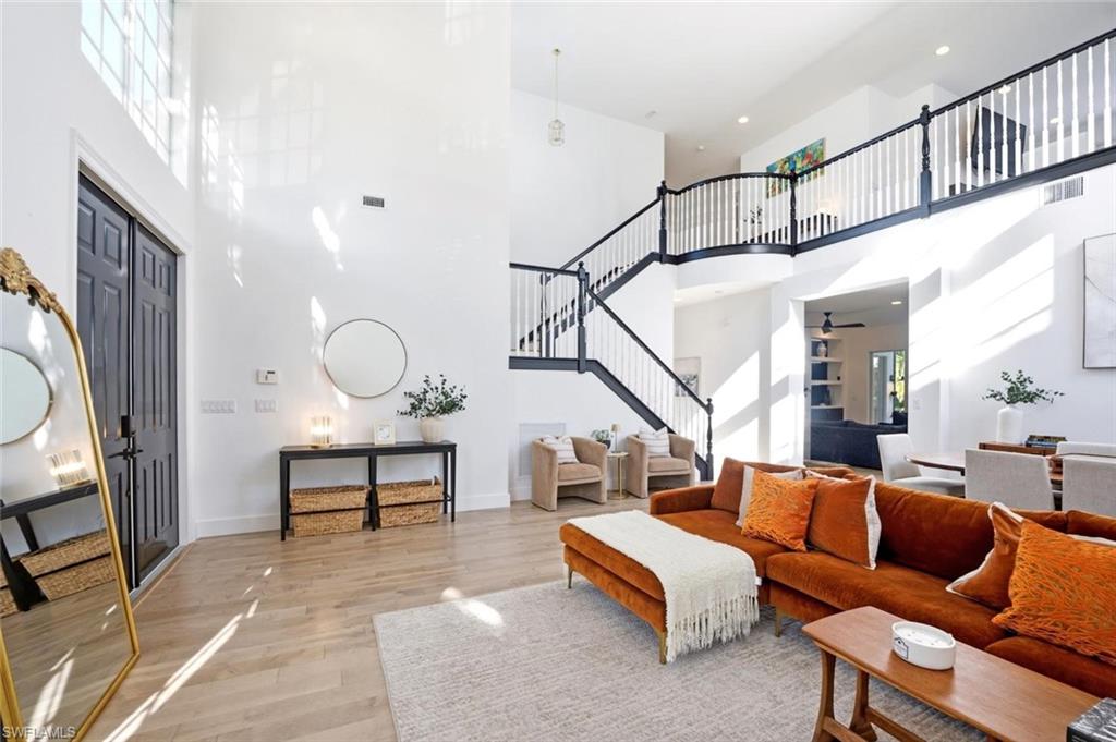 SATURNIA LAKES - Residential
