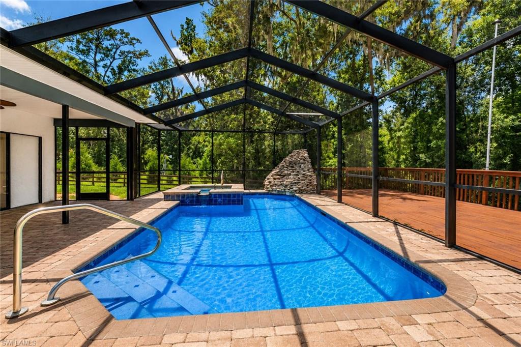 SPRING LAKES - Residential