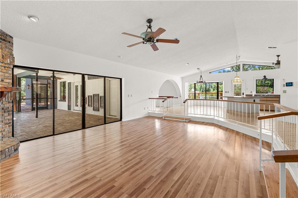SPRING LAKES - Residential
