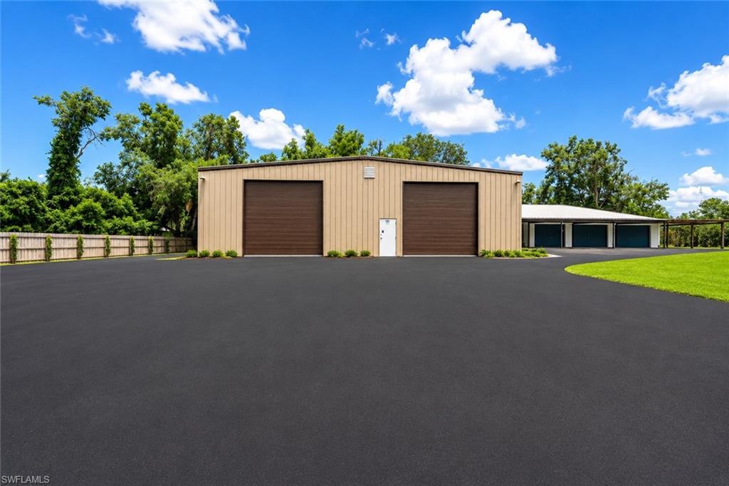 SPRING LAKES - Residential
