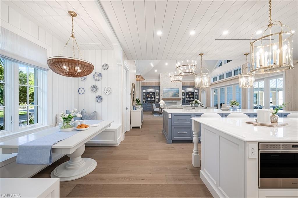 AQUALANE SHORES - Residential