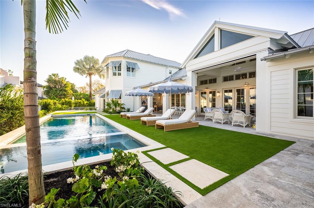 AQUALANE SHORES - Residential