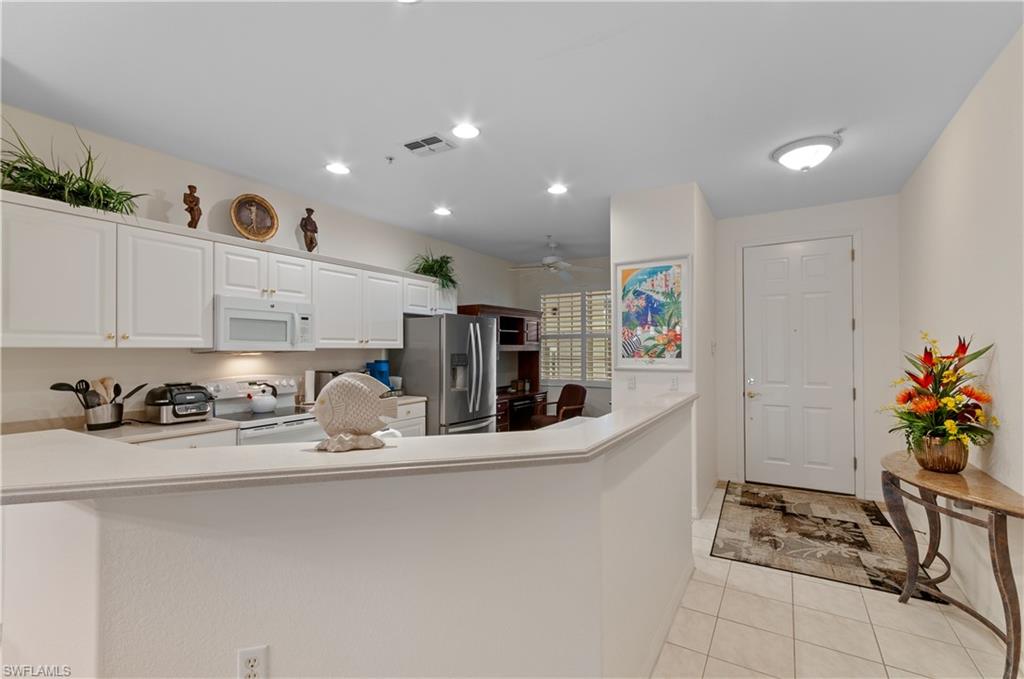 LAKE BARRINGTON - Residential