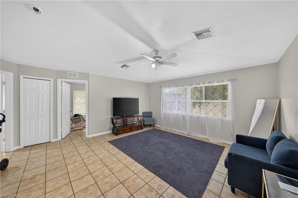 LEHIGH ESTATES - Residential Income