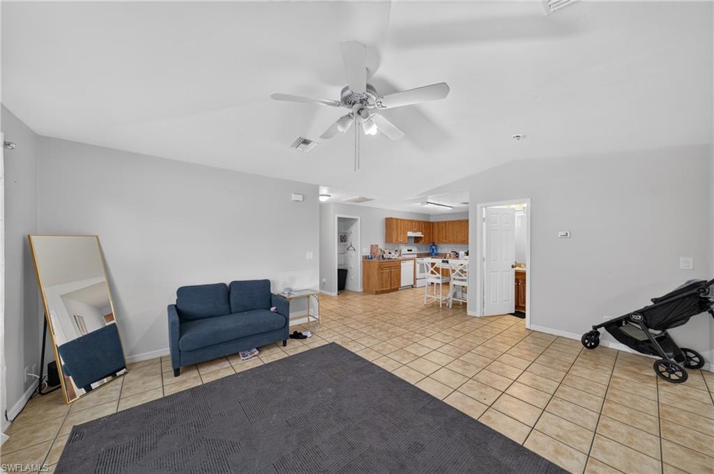 LEHIGH ESTATES - Residential Income