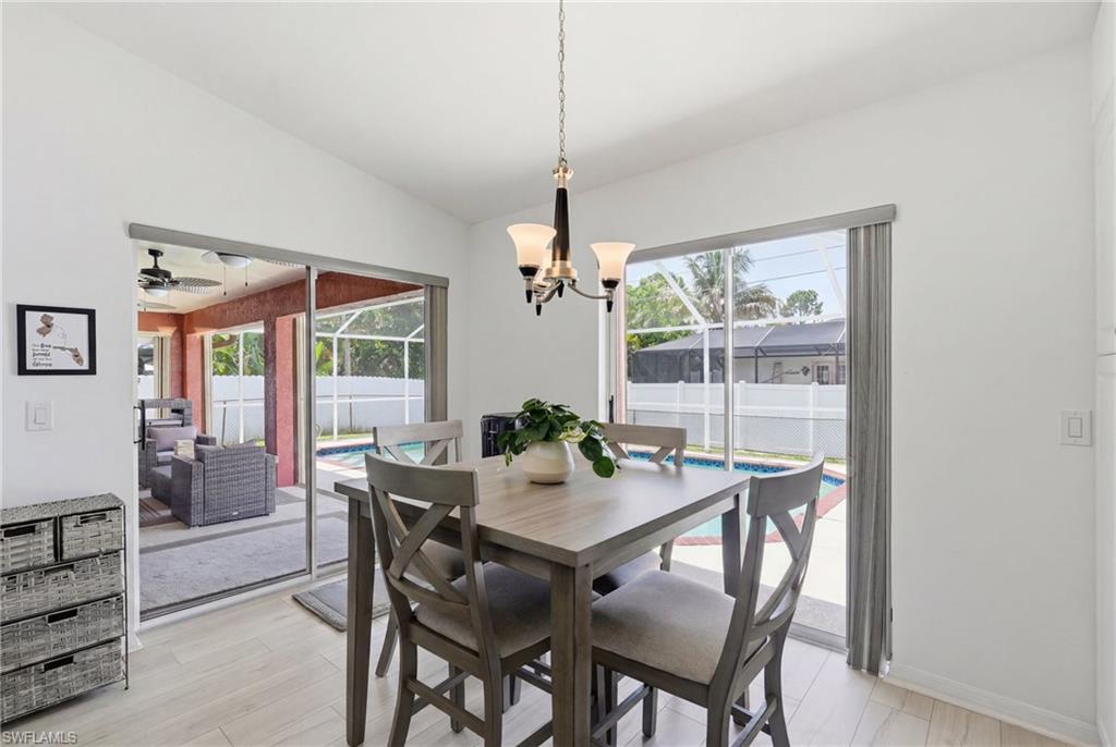 SAN CARLOS PARK - Residential