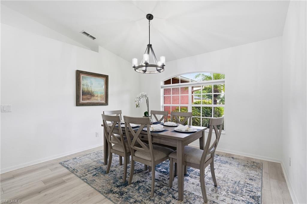 SAN CARLOS PARK - Residential