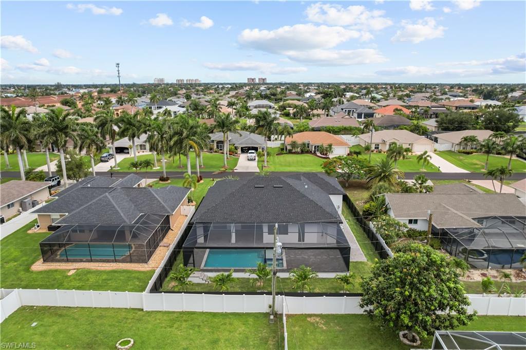 CAPE CORAL - Residential