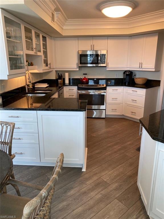 ESPLANADE CLUB - Residential Lease