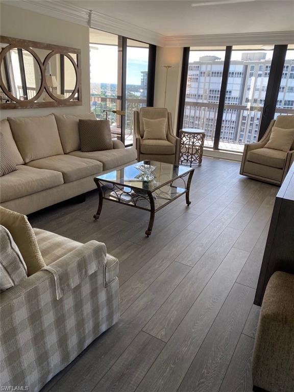 ESPLANADE CLUB - Residential Lease