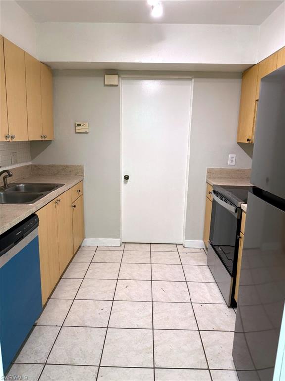 GREEN TEE VILLAGE - Residential Lease
