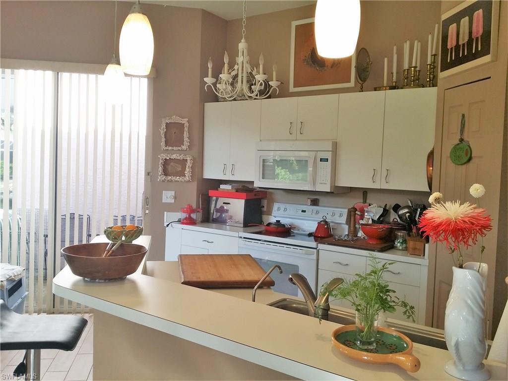 LAS BRISAS AT SPANISH WELLS - Residential