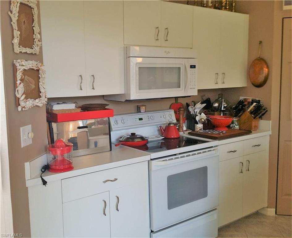 LAS BRISAS AT SPANISH WELLS - Residential