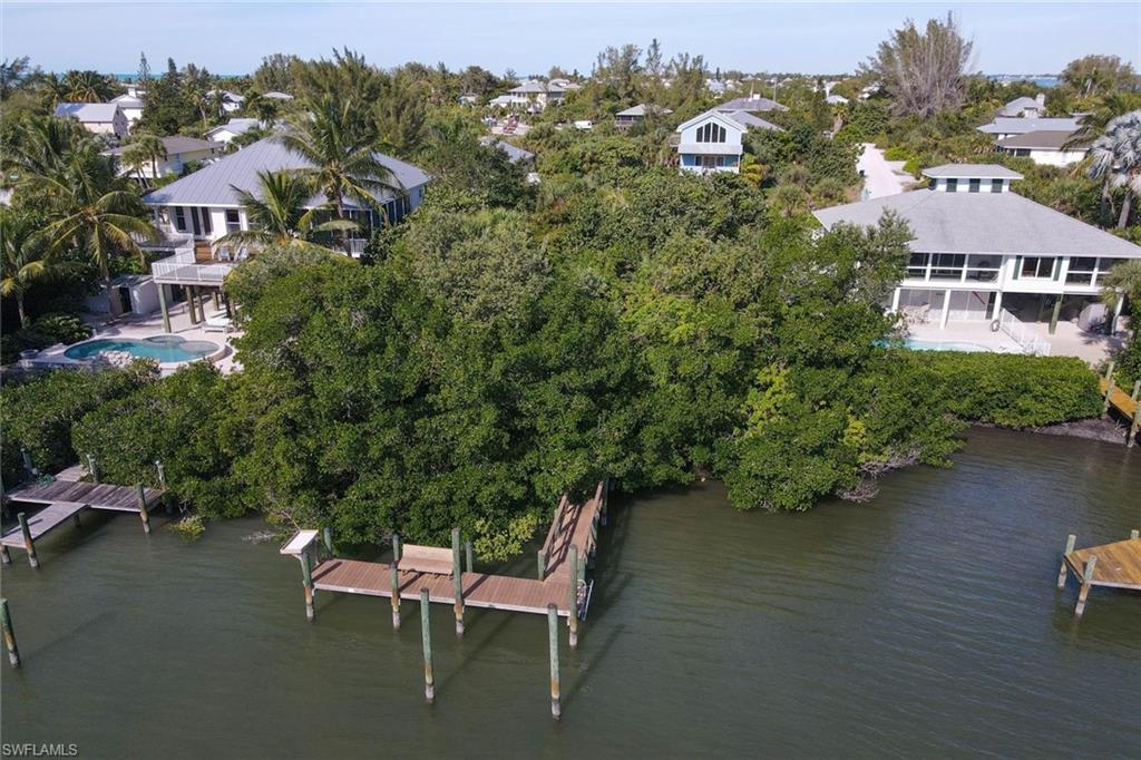 PALM ISLAND - Land