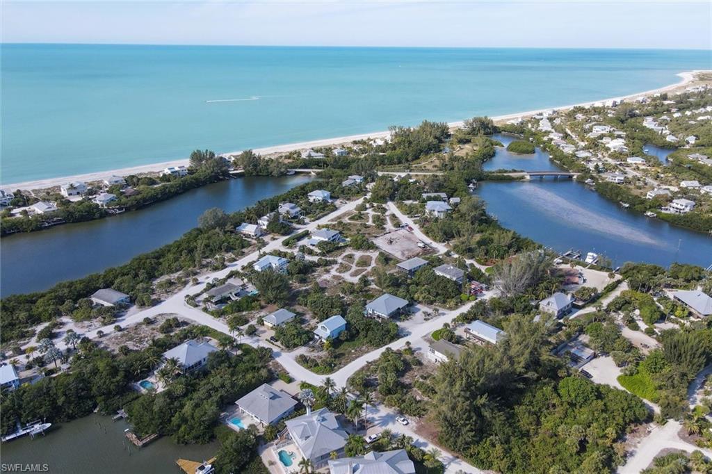 PALM ISLAND - Land
