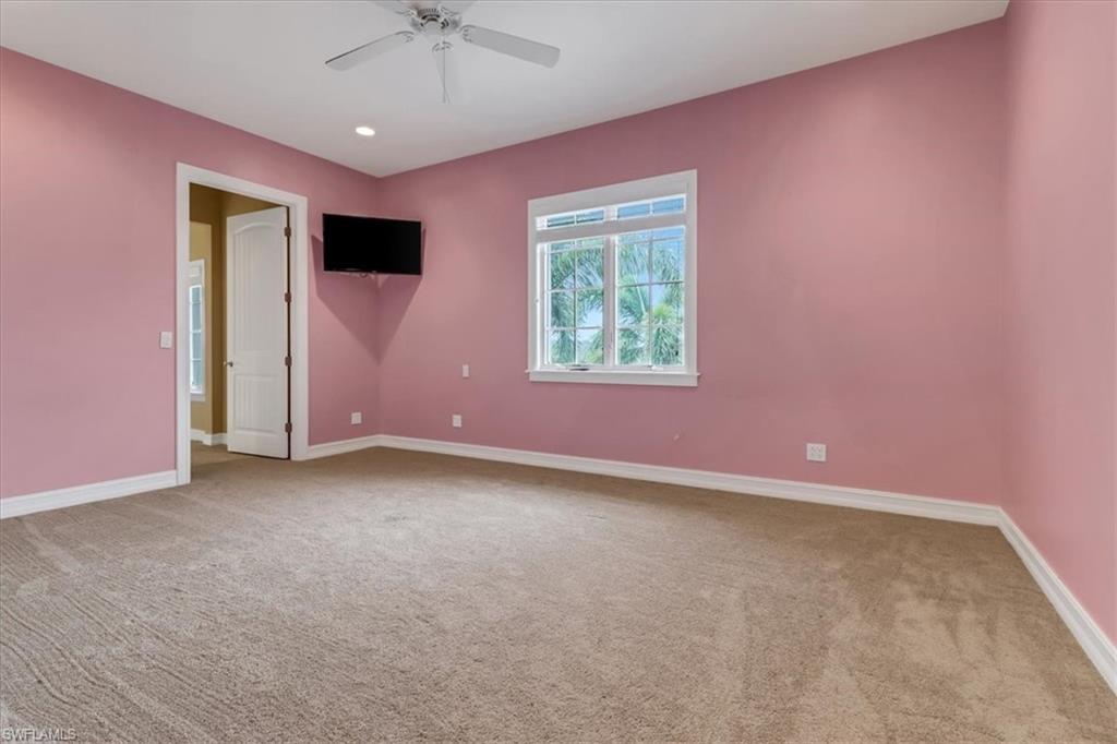 LIVINGSTON WOODS - Residential