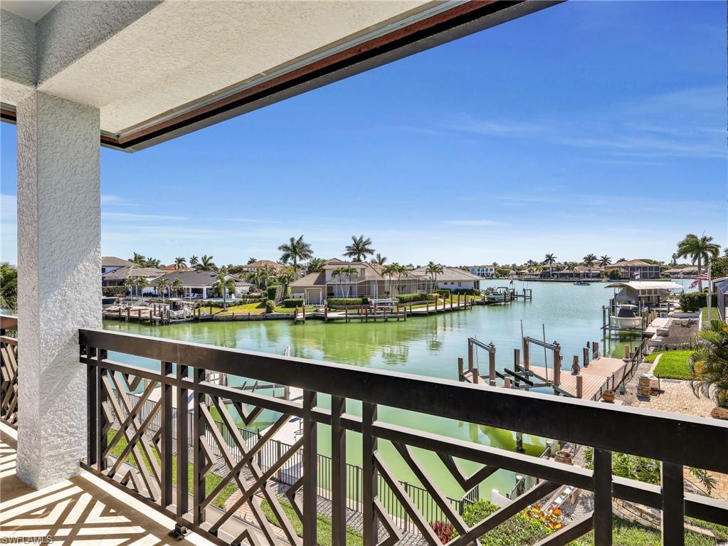 MARCO BEACH - Residential