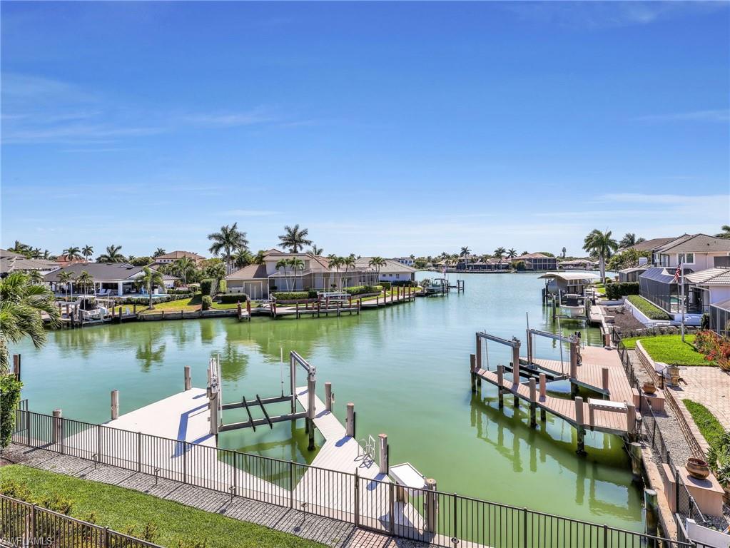 MARCO BEACH - Residential