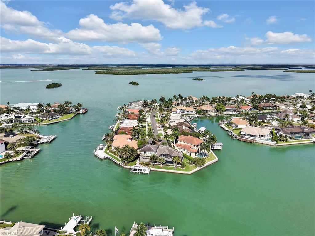 MARCO BEACH - Residential