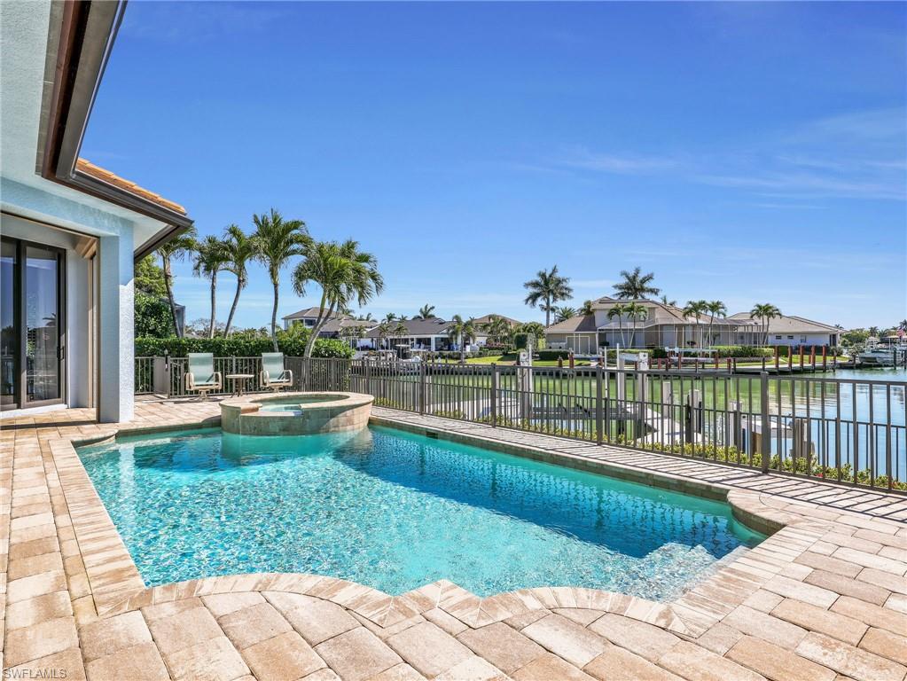 MARCO BEACH - Residential