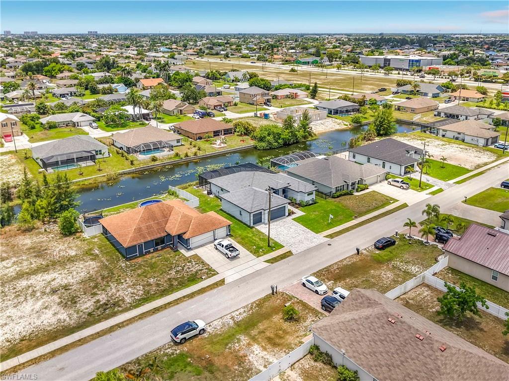 CAPE CORAL - Residential