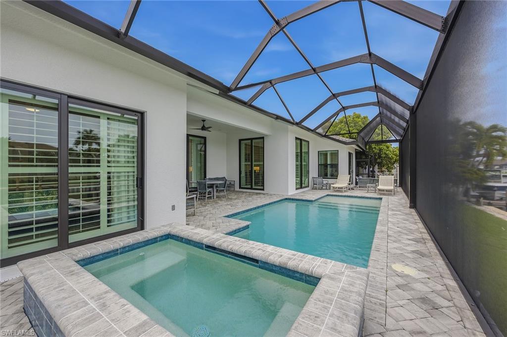 MARCO BEACH - Residential