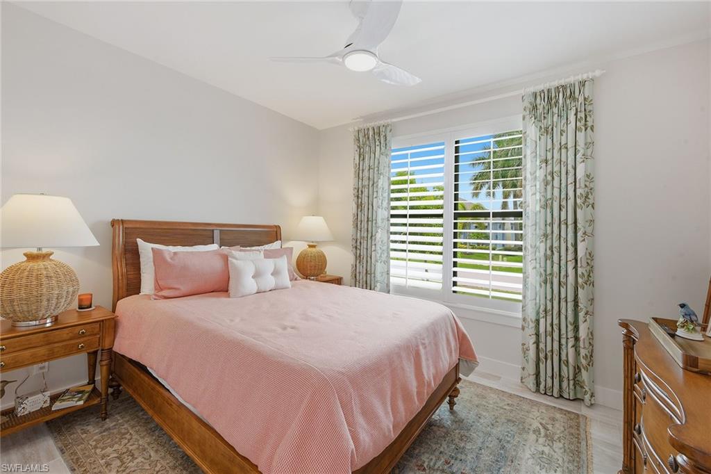 MARCO BEACH - Residential